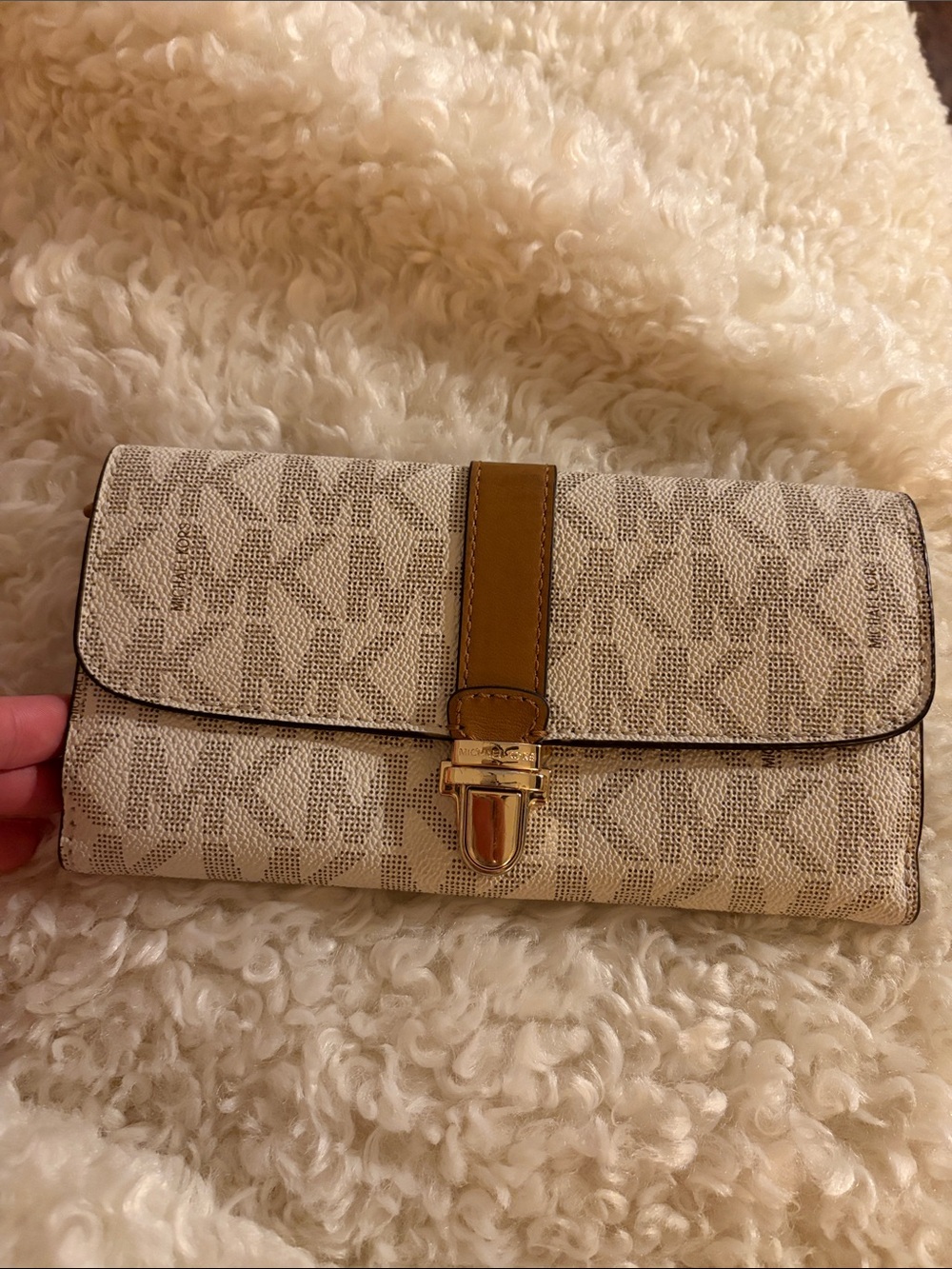 Micheal kors wallet